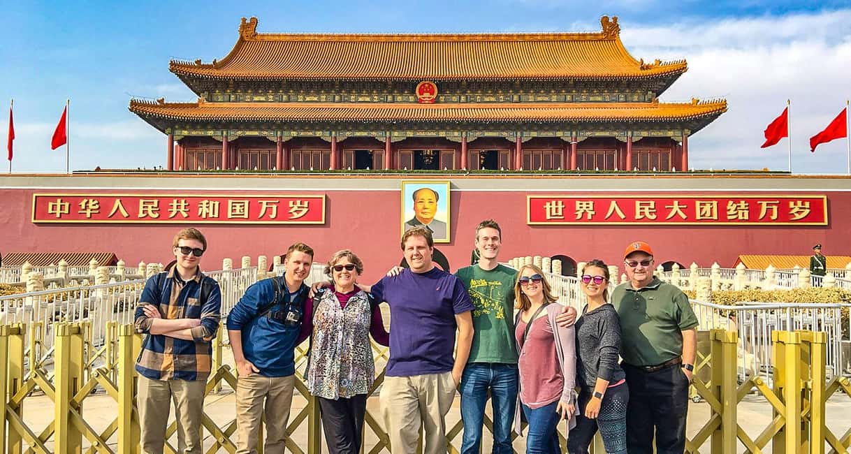 All-Inclusive Tour: Tiananmen Sq, Forbidden City, Great Wall - Guides and the small-group experience: why it feels organized