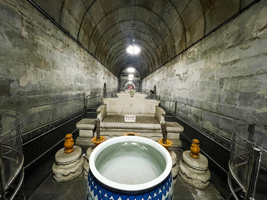 Beijing: Great Wall and Ming Tomb All-inclusive Private Tour - Ming Tombs Time Budget: Changling vs Dingling