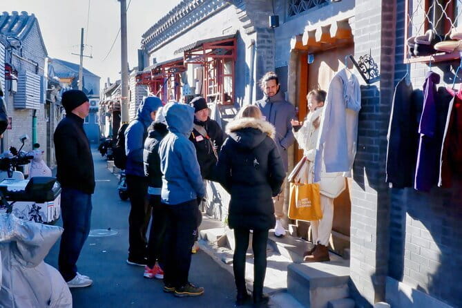 Beijing Historic City Guided Walking Tour + Calligraphy Creation - Stop 4: Yangmeizhu Byway—old city, new creativity