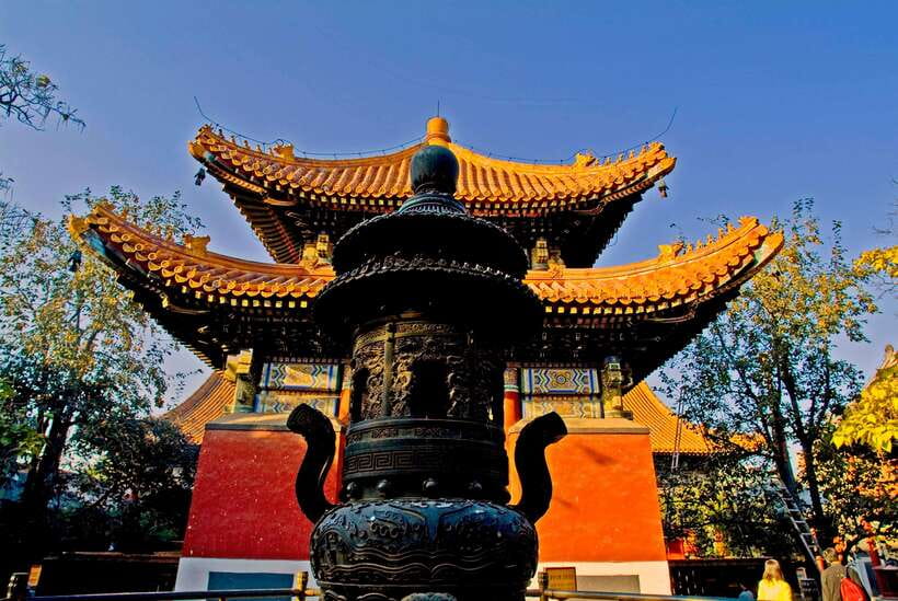 Beijing Lama temple ticket; #1 efficacious; limited Discount - What You’ll See at Yonghe Temple: From Incense Halls to the 18m Maitreya