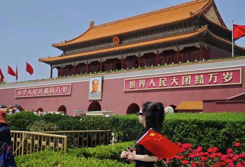 Beijing: Mutianyu Great Wall and Forbidden City Private Tour - Mutianyu Great Wall: steep steps, hand rails, and VIP time-saving
