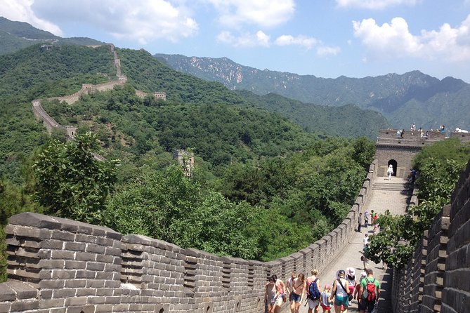 Beijing Private Transfer to Jinshanling or Simatai Great Wall - When the guide option is worth the money