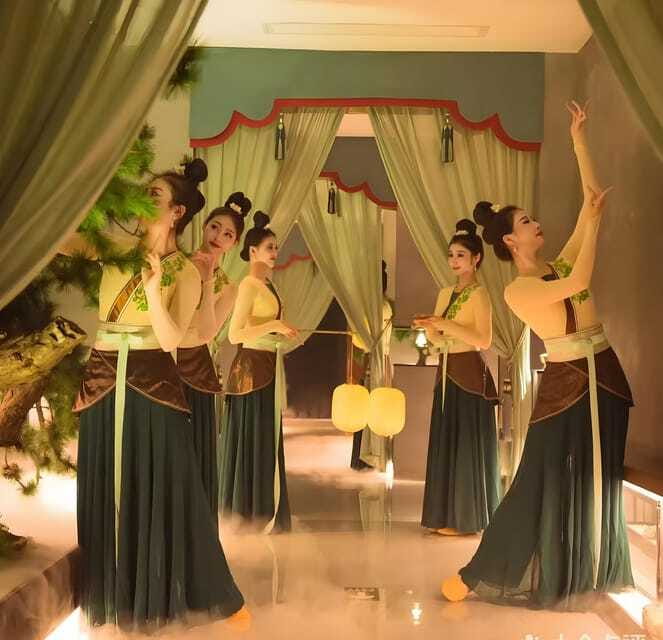 Beijing Royal Dinning Experience with cultural performance - The Logistics You Should Not Ignore (Especially Finding the Place)