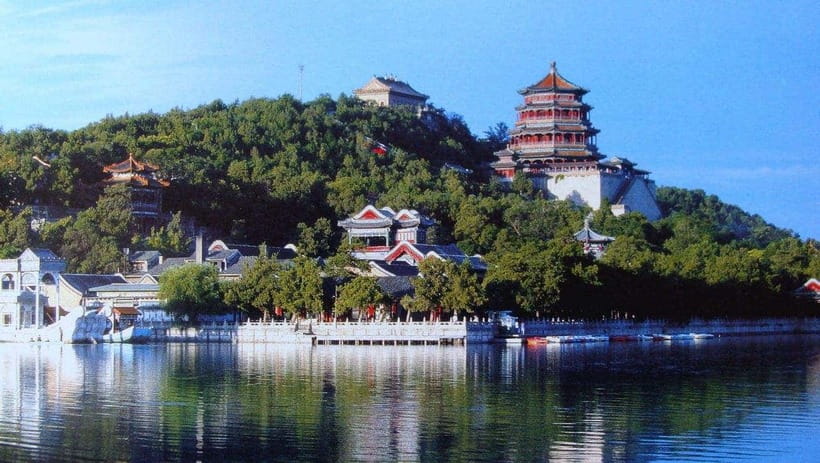 Beijing: Summer Palace Private Tour with Optional Activities - Getting there the way you like: subway vs private car