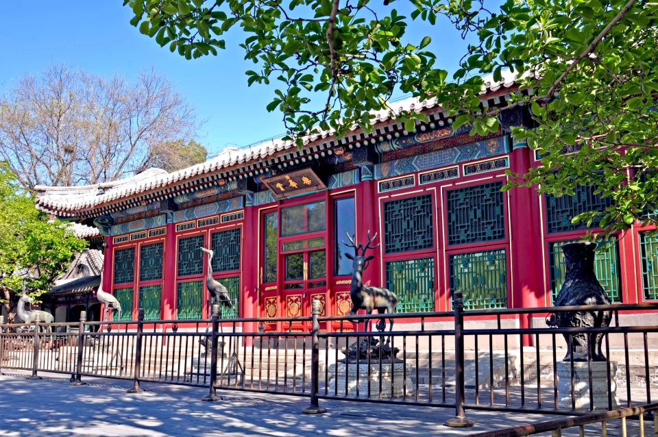 Beijing: Temple of Heaven, Panda House & Summer Palace Tour - Summer Palace: Empress Dowager Cixi, Long Corridor, and real architecture talk
