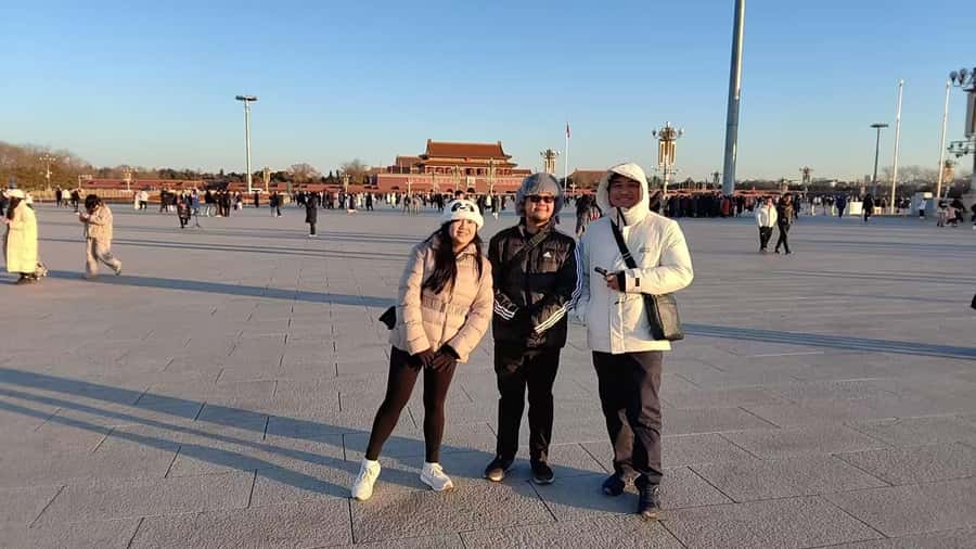 Beijing: Tianmen Square, Forbidden City & Royal Museum Tours - Getting through security and entry without losing your energy