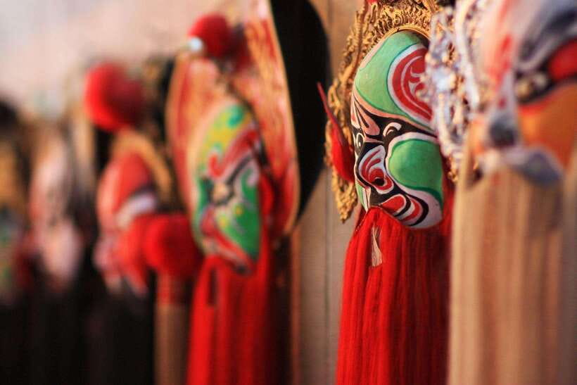 Beijing: Traditional Cultural Show Peking Opera Tickets - Liyuan Theatre at Jianguo Hotel Qianmen: why this venue works