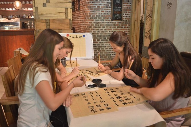 Beijing Wangfujing Calligraphy Class by Forbidden City - Teaching Style: Clear English, Real Feedback, and Space for Questions