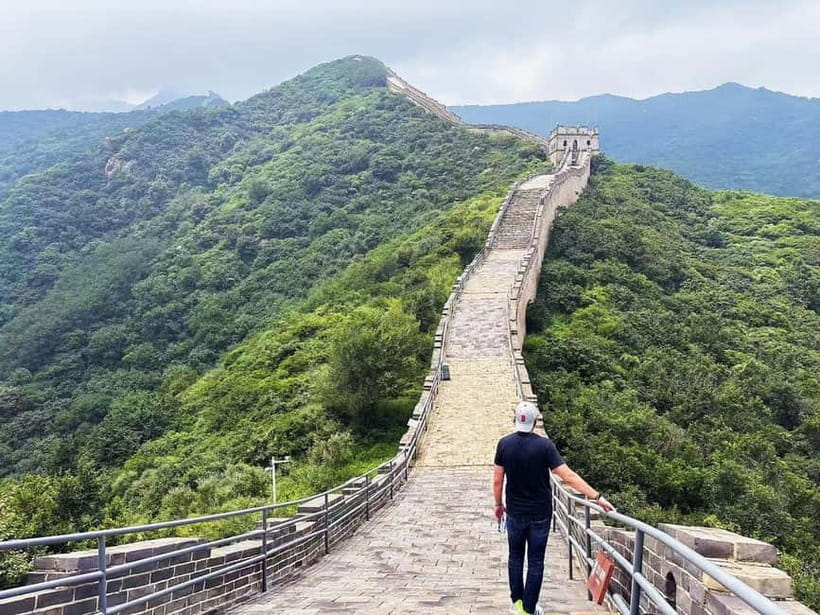 Beijing:Mutianyu/Badaling Great Wall Tour with VIP Fast Pass - Key highlights you’ll feel immediately
