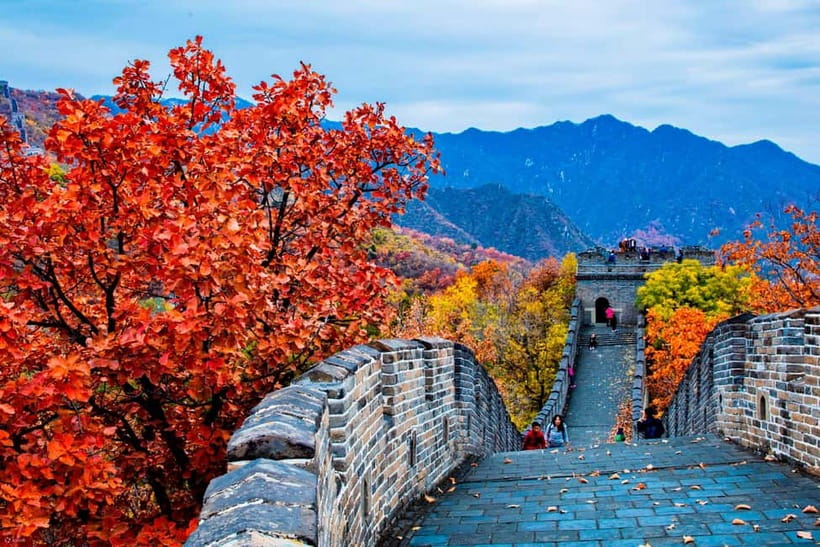 Beijing:Mutianyu/Badaling Great Wall Tour with VIP Fast Pass - Badaling details that help you get the most from a famous stop