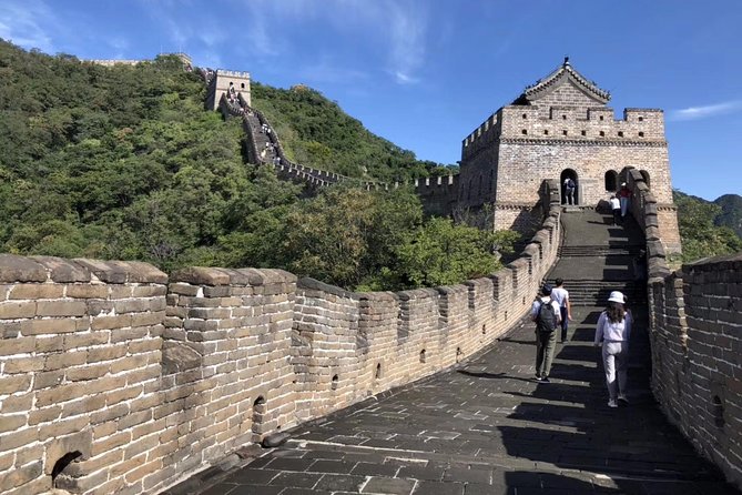 Beijing:Mutianyu Great Wall Daily Tour with Ticket & Lunch - Meeting point and the 8:00 am rhythm