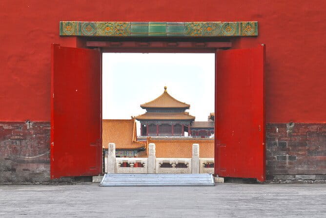 BusDa-Mutianyu Great Wall Sightseeing Full-day Bus Tours - Ticketing and on-site logistics: where the guide support helps