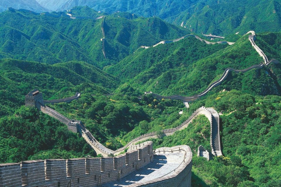 From Beijing: Badaling Great Wall Bus Group Tour - Why Badaling is the smart choice for a one-day Great Wall visit