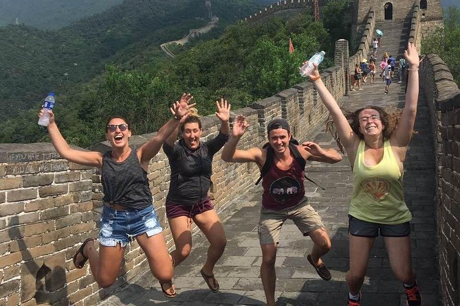 Great Wall Layover Small Group Tour (7AM-11AM) - Meeting at Beijing Capital Airport T3: The Starbucks Shortcut