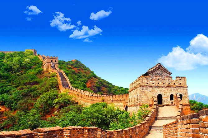 Great Wall of China at Badaling and Ming Tombs Day Tour from Beijing - The guide makes the day: English clarity, pacing, and crowd strategy