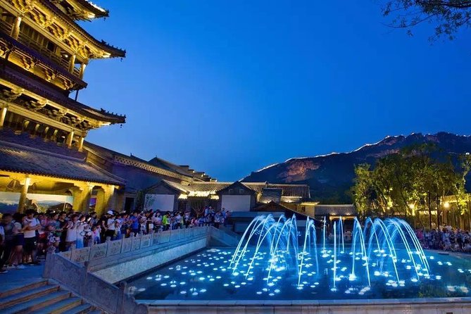 Jinshanling Private Tour with Night View of Simatai and Gubei Water Town from Beijing - Food and comfort: how to survive 10–12 hours without feeling miserable