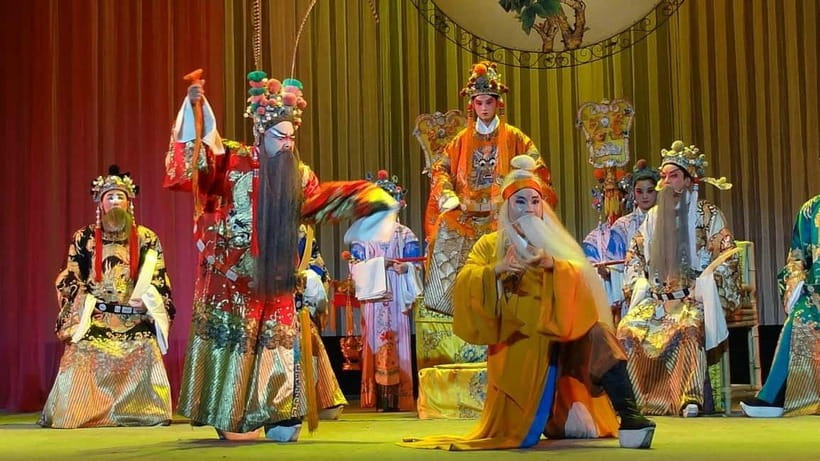 Liyuan Theatre Beijing Opera Show Tickets - Snacks and tea at your table: optional comfort that changes the feel