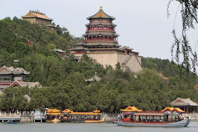 Mutianyu Great Wall and Summer Palace Private Day Tour - Mutianyu Great Wall: chairlift to Tower 6 or cable car to Tower 14