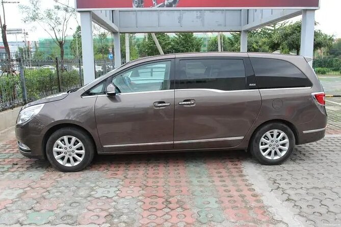 Private Arrival Transfer from Beijing Airport to Hotel - A private Beijing airport ride that gets you out the door faster
