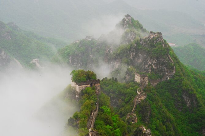 Private Great Wall Day Hiking from Jiankou to Mutianyu Section - Connecting toward Mutianyu: where the photos get easier