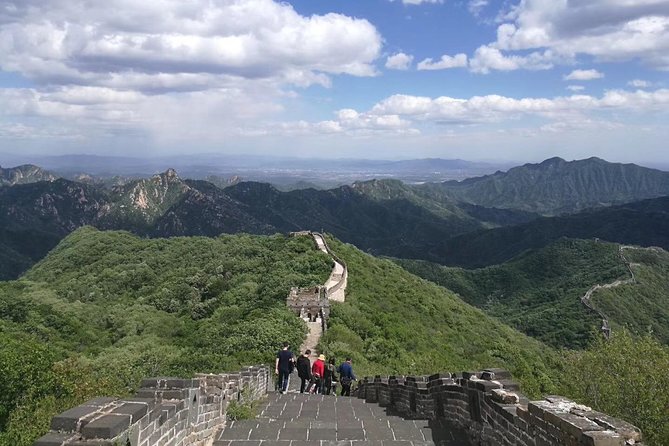 Private Half-Day Mutianyu Great Wall Tour including Round Way Cable Car or Toboggan - On the wall: how your time on Mutianyu actually feels