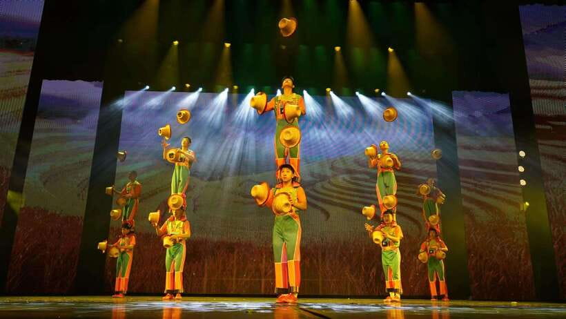 Red Theatre Beijing Acrobatic Show Tickets - Getting there fast: the Tiantandongmen subway route
