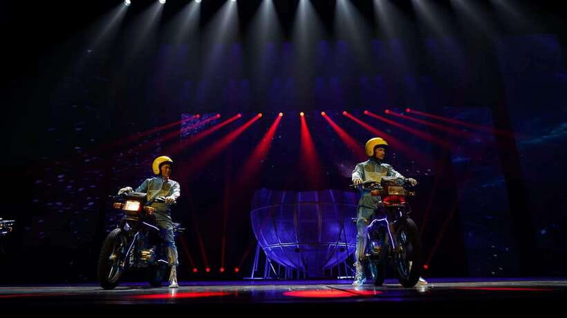 Red Theatre Beijing Acrobatic Show Tickets - Price and value: is $39 for acrobatics a smart buy?