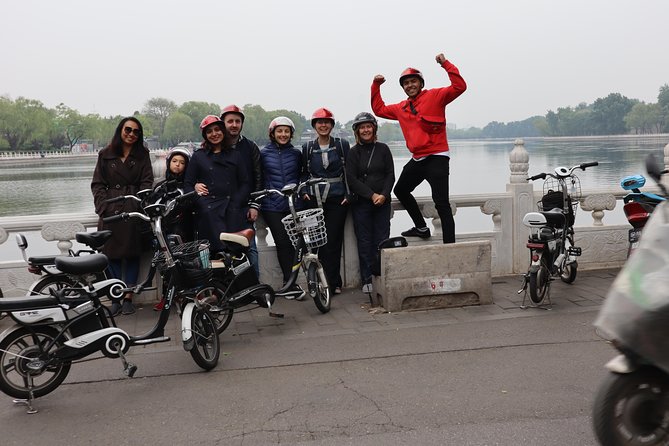 The Hutong Experience by Bike - Getting going at Dong Si Bei Da Jie: what setup looks like