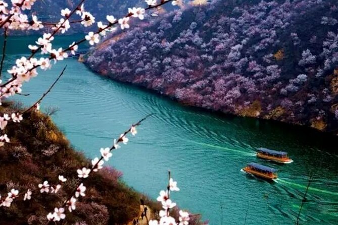Water-Great Wall Odyssey: Scenic Bus & Cruise Day Tour - 10:30 Arrival: your five-hour window inside the scenic area